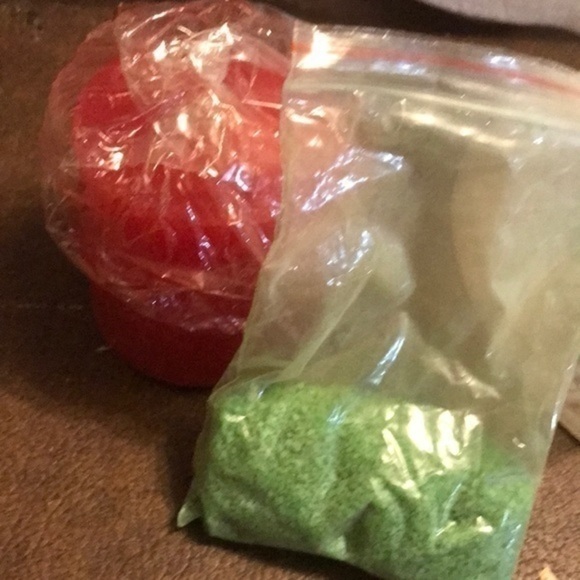 Holly candleholder set - Picture 5 of 5